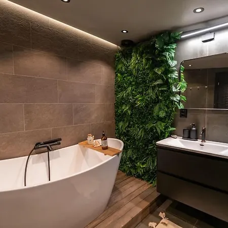 Oceanfront * Lyngedal